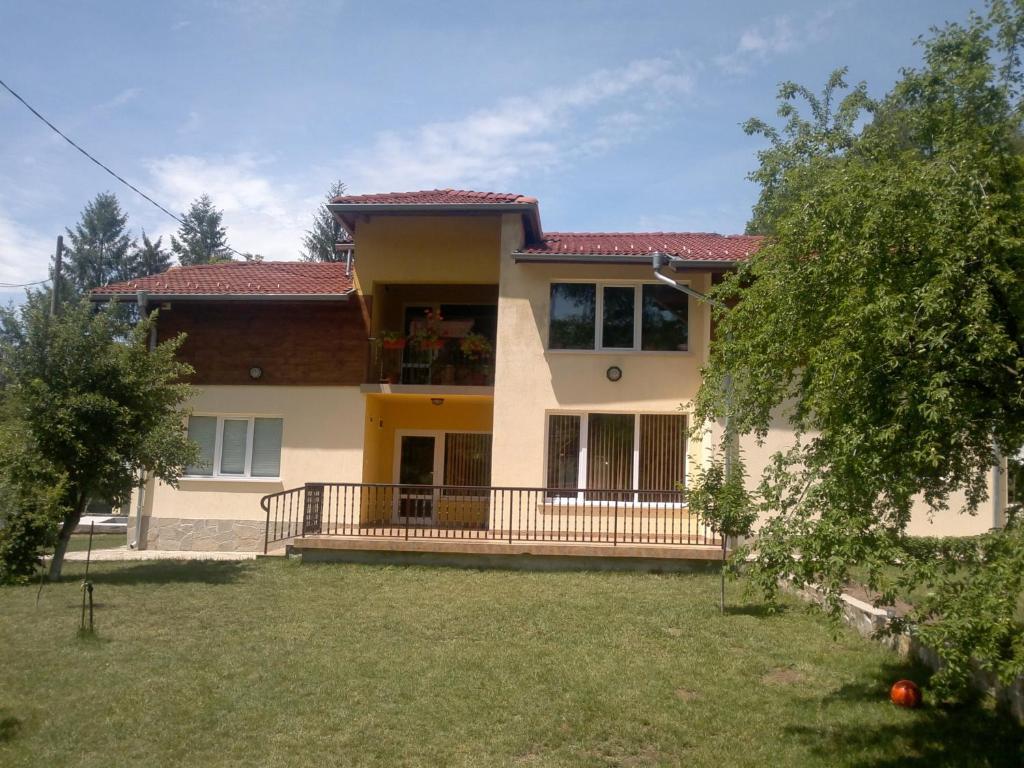 Villa Nanevi Tetewen Zewnętrze zdjęcie